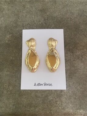 & Other Stories Sculptural Gold Drop Earrings